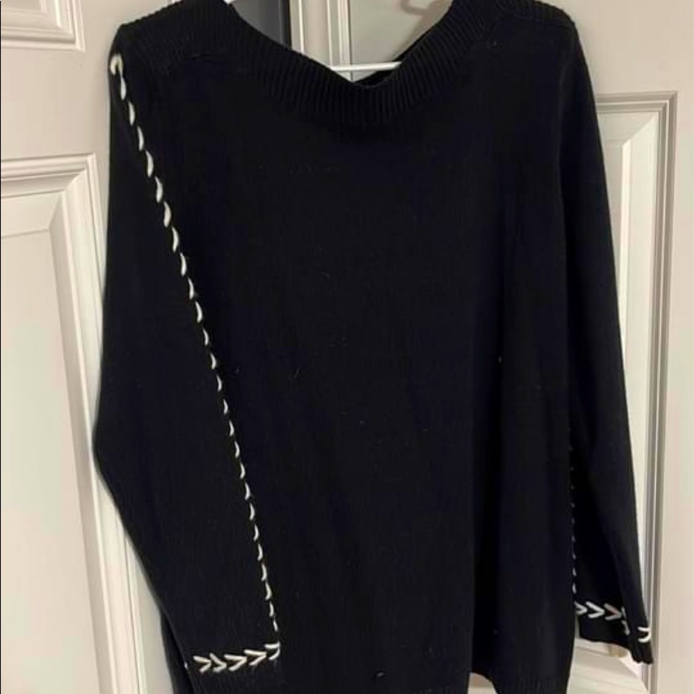 Size 0 Black sweater from Lc Lauren Conrad line from Kohls.